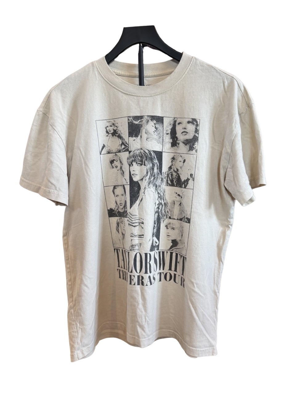 Official TaylorSwift The Eras Tour Beige/Cream Tour T-shirt M